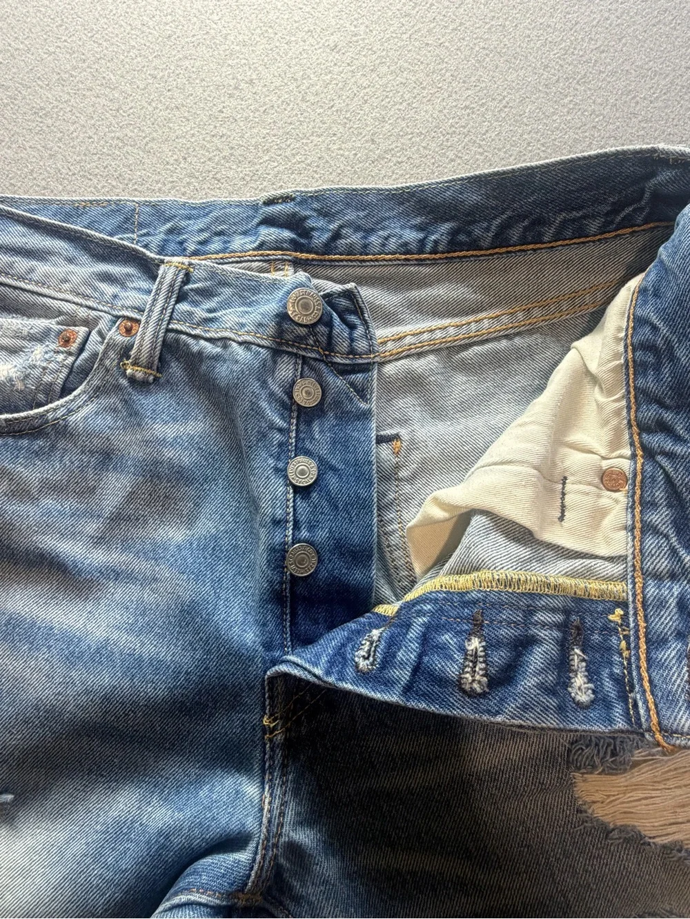 Levi’s 501 Distressed Ripped Straight Jeans Men’s 30x32